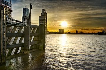 Sunset over Nieuwe Maas by André Scherpenberg