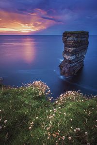 Downpatrick Head en Irlande au coucher du soleil