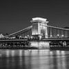 Boedapest Skyline - De Kettingbrug en het Vissersbastion in zwart-wit van Tux Photography