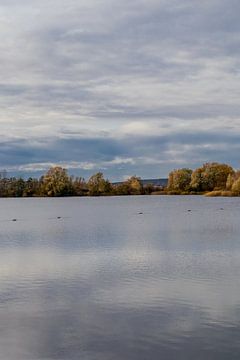 Tour d'automne autour du lac Kiessee dans la belle ville de Bad Salzungen sur Oliver Hlavaty