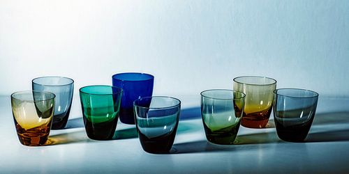 8 borrelglaasjes in verschillende kleuren