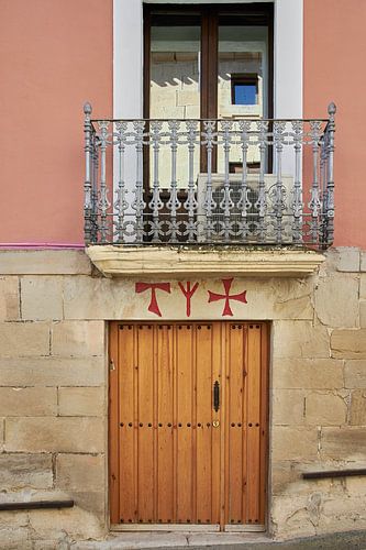 Balkon en tekens in Torres del Rio, La Rioja