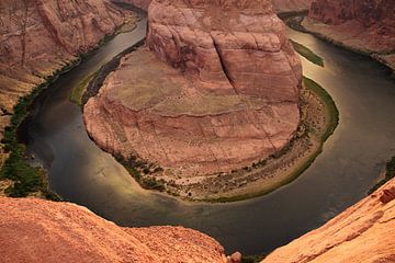 Looking down at Horseshoe Bend by Frank's Awesome Travels