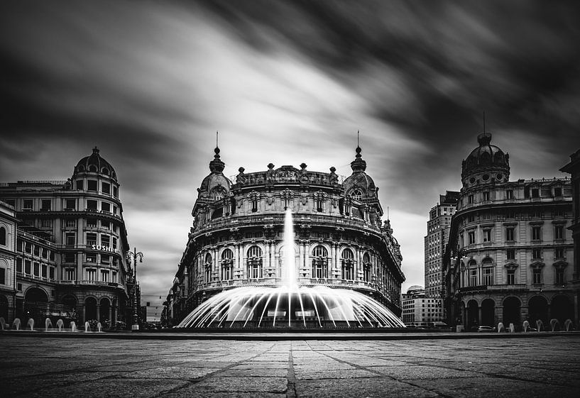 Piazza Raffaele De Ferrari Genova Schwarzweiß von Pitkovskiy Photography|ART