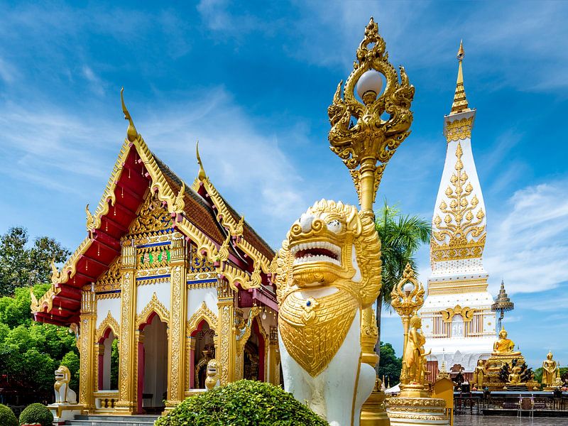 Wat Phra That Phanom  in That Phanom in Thailand - 2 van Theo Molenaar