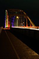 Wilhelmina-Brücke in Regenbogenfarben in Deventer
