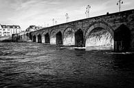 St. Servaas bridge Maastricht with floodlight by Streets of Maastricht thumbnail