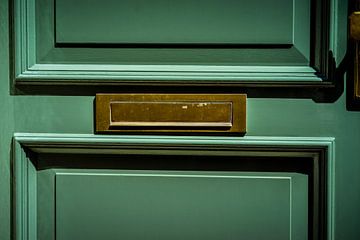 Brass Horizontal Flap Letterbox van Urban Photo Lab