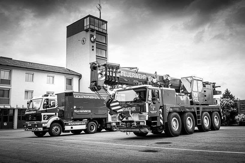 Fire engine crane by Hermann Kollinger