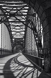 Timeless arches on the Elbe