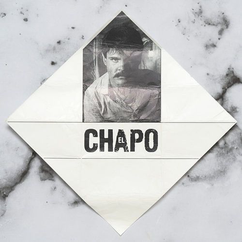 Zwergpfosten El Chapo auf Marmor