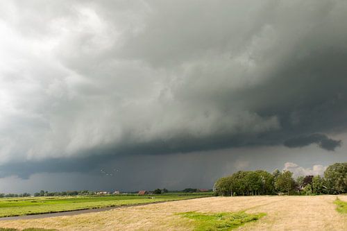 Rolwolk boven de Schermer