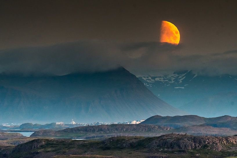 Lever de lune Snaefelness, Islande par Herman van Heuvelen