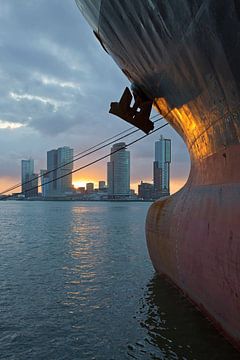 Bow ship by Anton de Zeeuw