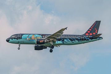 Brussels Airlines Airbus A320 met de Kuifje livery. van Jaap van den Berg