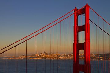 Golden Gate Bridge beim Sonnenuntergang von Melanie Viola