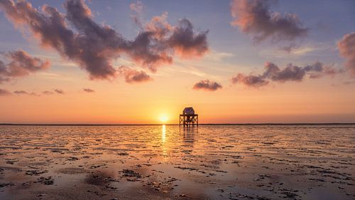 A beautiful sunset at the lookout De Kalkman on Engelsmanplaat in the province of Friesland