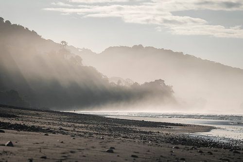 Mistige Morgenglans Strand bij Dageraad