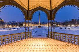 Schloßplatz in Stuttgart by Werner Dieterich