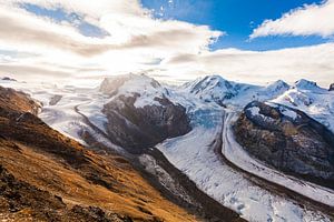 Gorner gletsjer in het Monte Rosa-massief in Zwitserland van Werner Dieterich