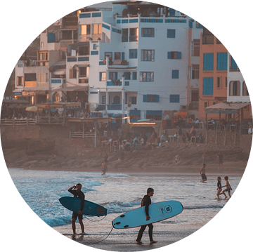 Surfers in Tahgazout, Marokko