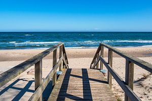 Brücke an der Küste der Ostsee bei Kühlungsborn