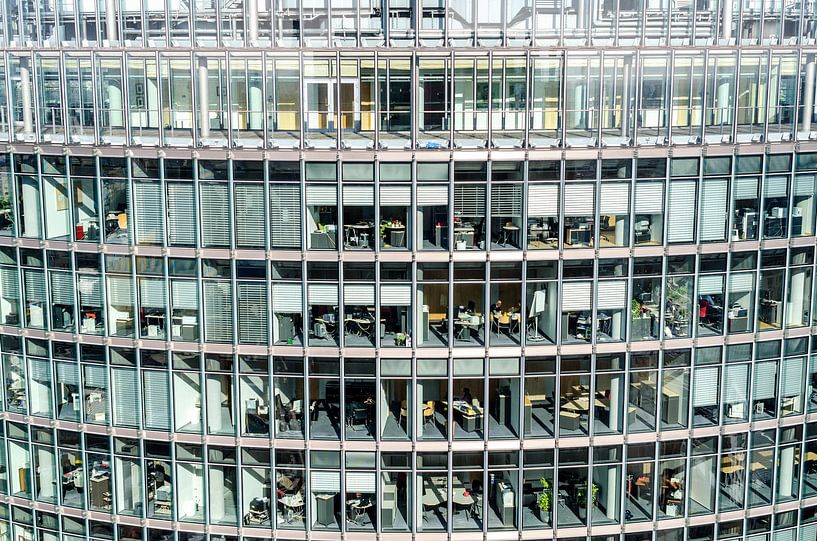 gevel van een modern kantoorgebouw van Alexander Baumann