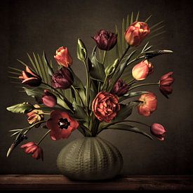 Blumen Stilleben Tulpe Mix von Petri Vermunt