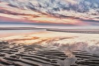 Seelandschaft der Strand der Nordsee bei einem Sonnenuntergang