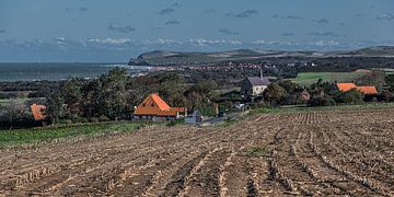 Landschap van Nord Pas de Calais vlak na de oogst van het mais. van Harrie Muis