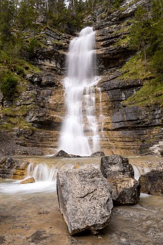 Großer Wasserfall hochkant