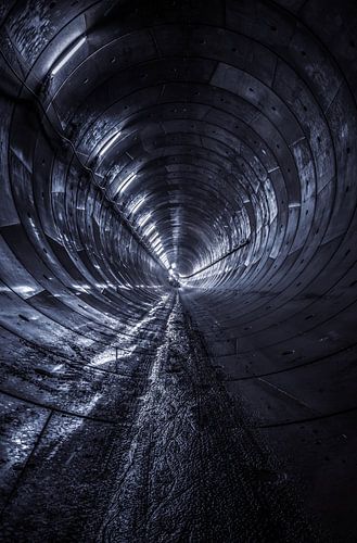 Underground tunnel under construction by Rftp.png
