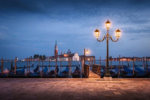 Venice at night - Italy by Niels Dam