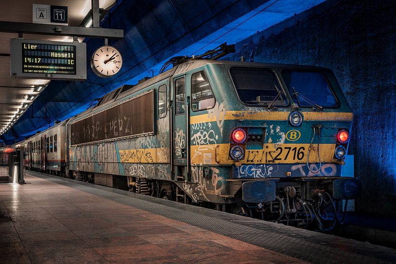 Ghost train in the central station of Antwerp by Jolanda Aalbers