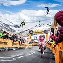 Tadej Pocagar met de Springende Skiers 2 van Leon van Bon thumbnail