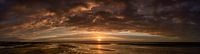 Farbenprächtiger Sonnenuntergang am Strand der Insel Schiermonnikoog von Sjoerd van der Wal Fotografie Miniaturansicht
