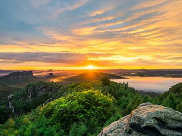 Carolafelsen, Sächsische Schweiz - Lilienstein und Hohe Liebe von Pixelwerk