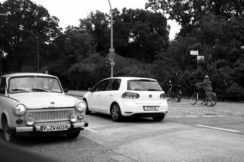 Trabant in Schwarz und Weiß von Abe-luuk Stedehouder