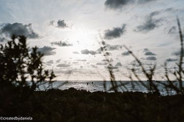 Zeelucht - duinen - wandeling - zonsondergang - zon - genieten van het moment van Daniela Mondaca