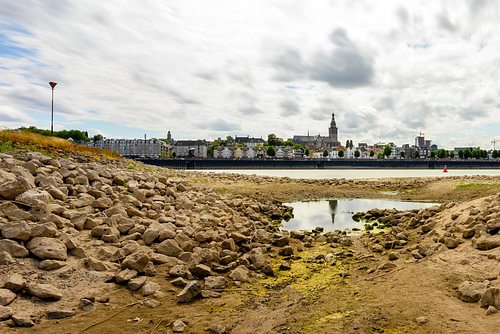 Nijmegen bij laag water