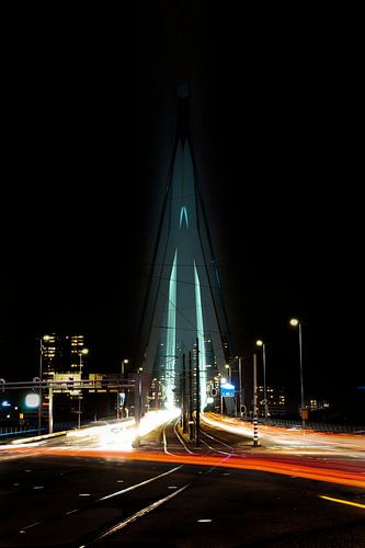 Alles raast voorbij op de Erasmusbrug