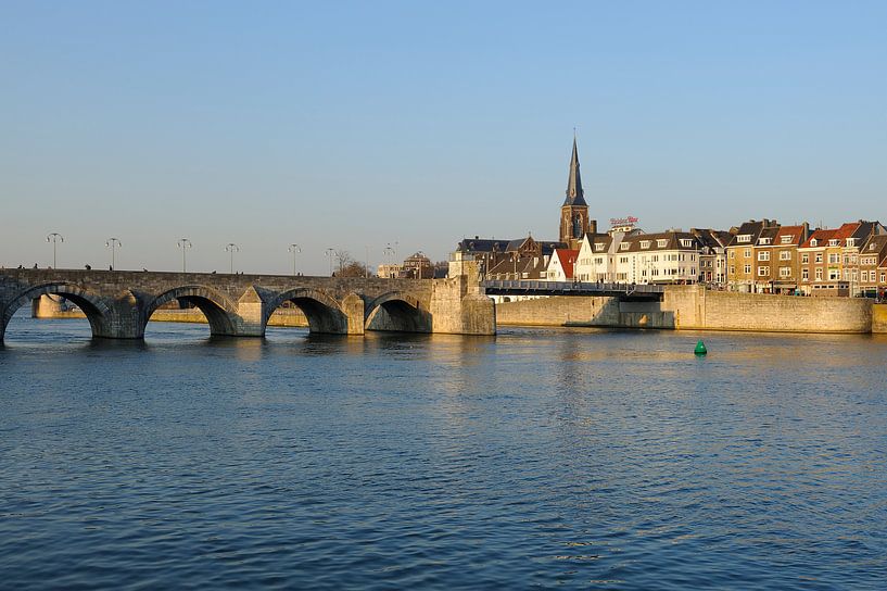 Pont Saint Servaas et Wyck sur la rive orientale de la Meuse à Maastricht par Merijn van der Vliet