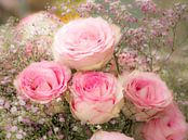 Bloemendecoratie met roze rozen van ManfredFotos thumbnail