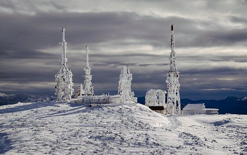 Weerstation onder het ijs