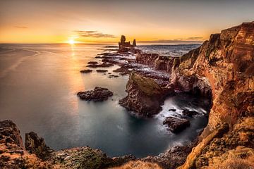 Iceland landscape in the sunset. by Voss Fine Art Fotografie