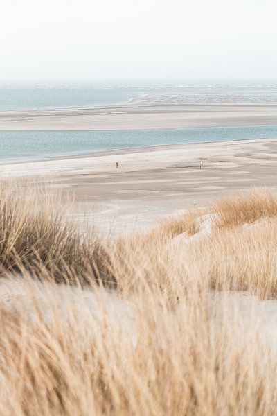 Spring light on the beach by Wouter van der Weerd