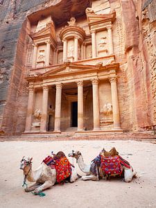 La maison du trésor de Petra, merveille du monde en Jordanie sur Teun Janssen