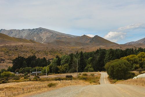 Weg tussen de bergen bij Lake Tekapo