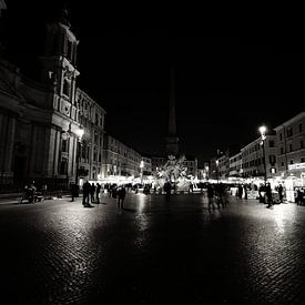 Piazza Navona (Rom) bei Nacht von Mark de Vries