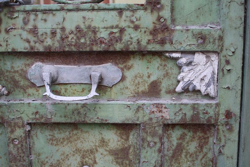 Roestige, griekse deur von Jetty Boterhoek